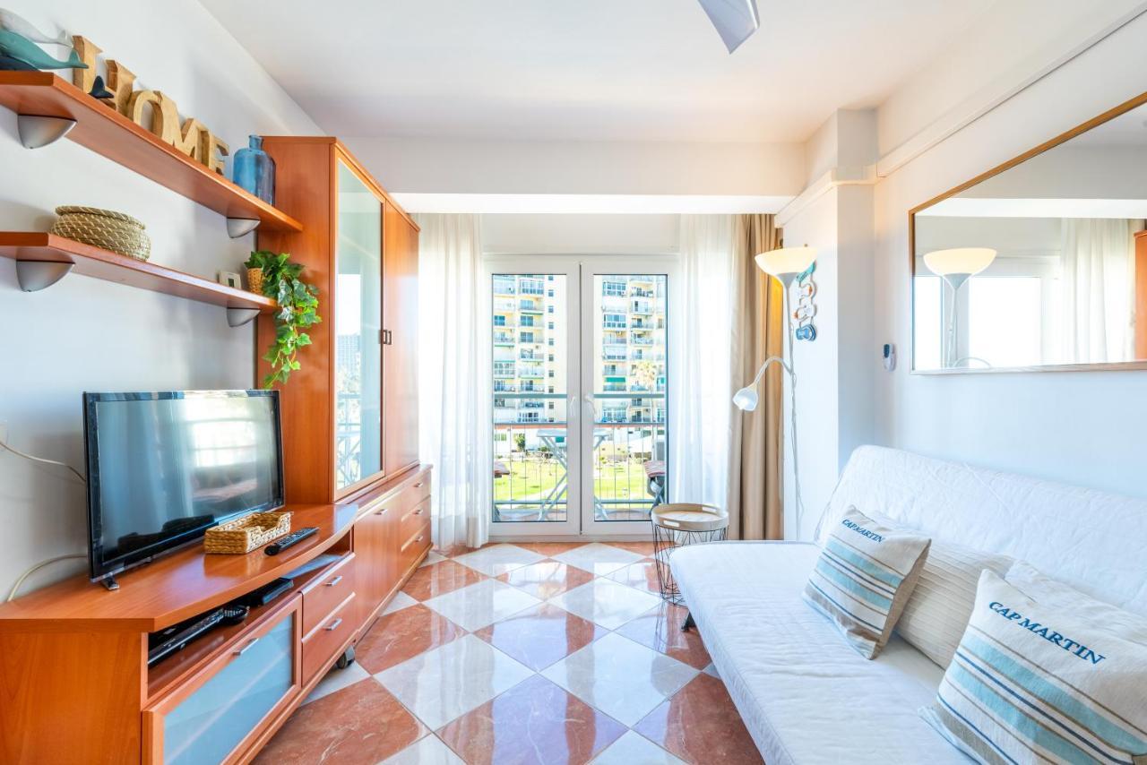 Sunny Seaside Apartment Arroyo De La Miel Esterno foto