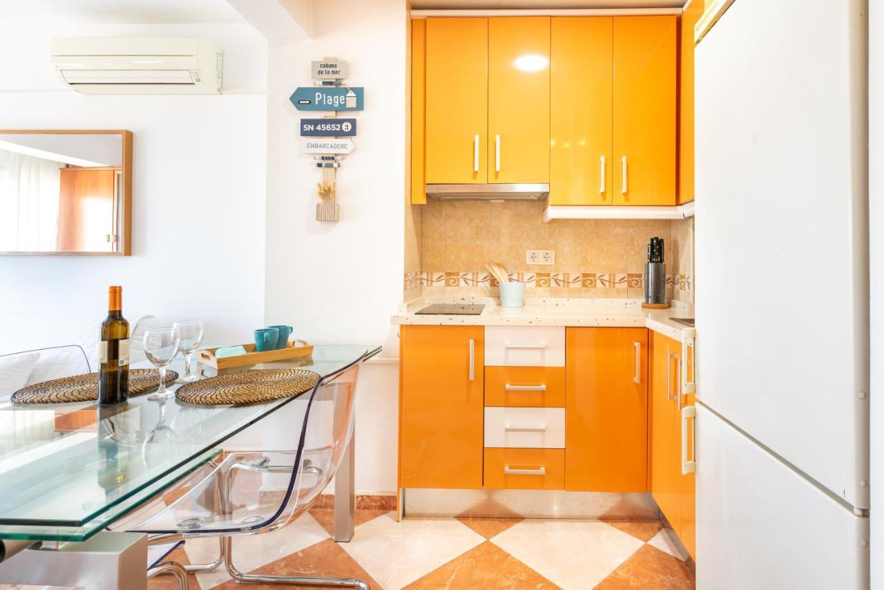 Sunny Seaside Apartment Arroyo De La Miel Esterno foto