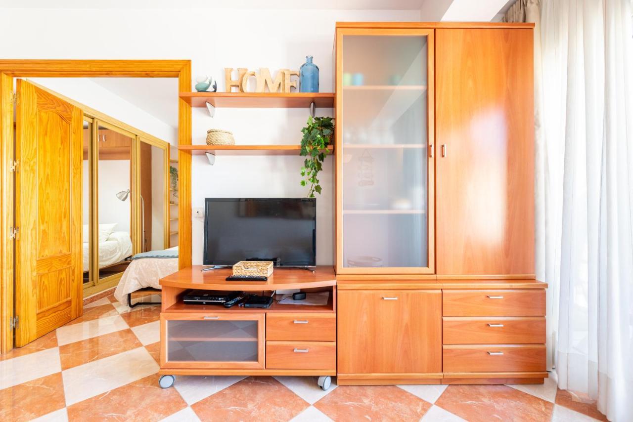 Sunny Seaside Apartment Arroyo De La Miel Esterno foto